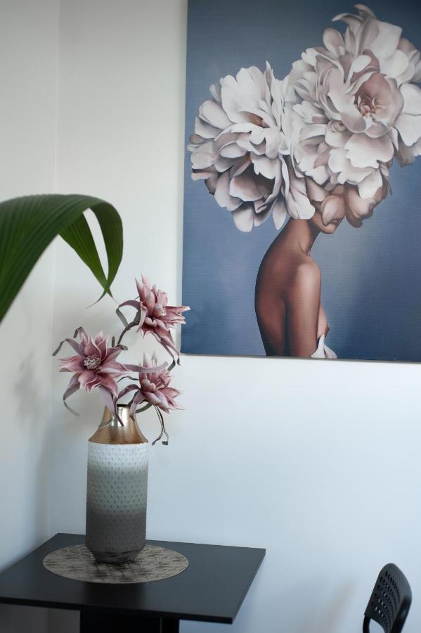 E.M. Studio In City Center Kaunas Ngoại thất bức ảnh